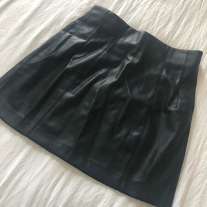 Women’s Leather Mini Skirt(ZARA size M)